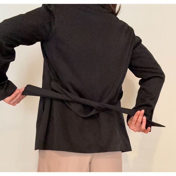 Sinsay Black Blazer with Tie Belt – Size XS - Picture 4 of 5